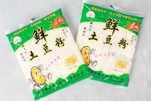 土豆粉真空機可以采用塑料複合膜、塑料鋁箔複合膜等材質為包裝材料